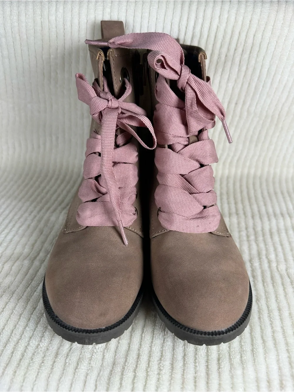 Cat & Jack Girls Tan Combat Boots Size 3